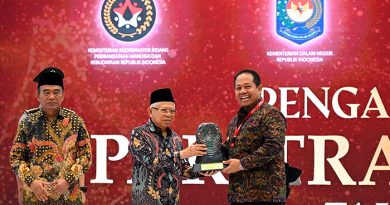 Terbaik Coverage Zona Jawa-Bali, Pemprov Bali Terima Penghargaan Paritrana Award 2024  