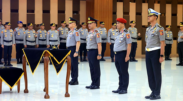 Kapolri Pimpin Kenaikan Pangkat 41.578 Personel, Empat Perwira Resmi Sandang Bintang Tiga