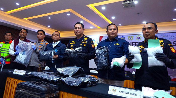 BNN–Bea Cukai–Polri Gagalkan Peredaran Sabu, Ganja dan Hashish di Bandara Soetta