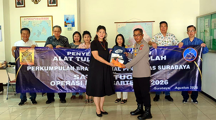 2.500 Paket Tas dan Alat Tulis Disalurkan untuk Anak-Anak Papua